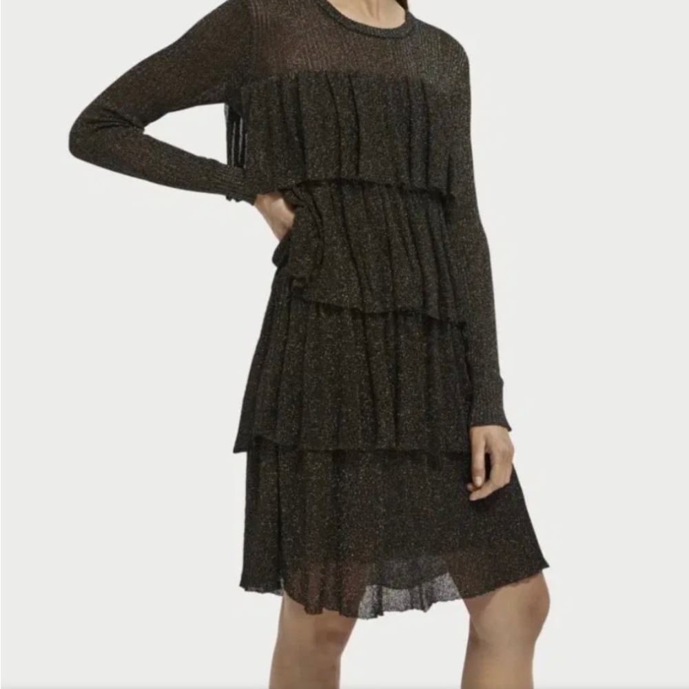 SCOTCH AND SODA NWT gorgeous glittery dress with layers